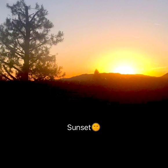 Meet your Posher, Juan - Picture 1 of 2